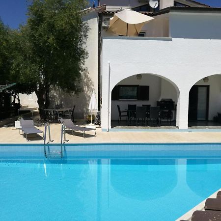 Ferienhaus Bozena Appartment 2 Vrsar Buitenkant foto