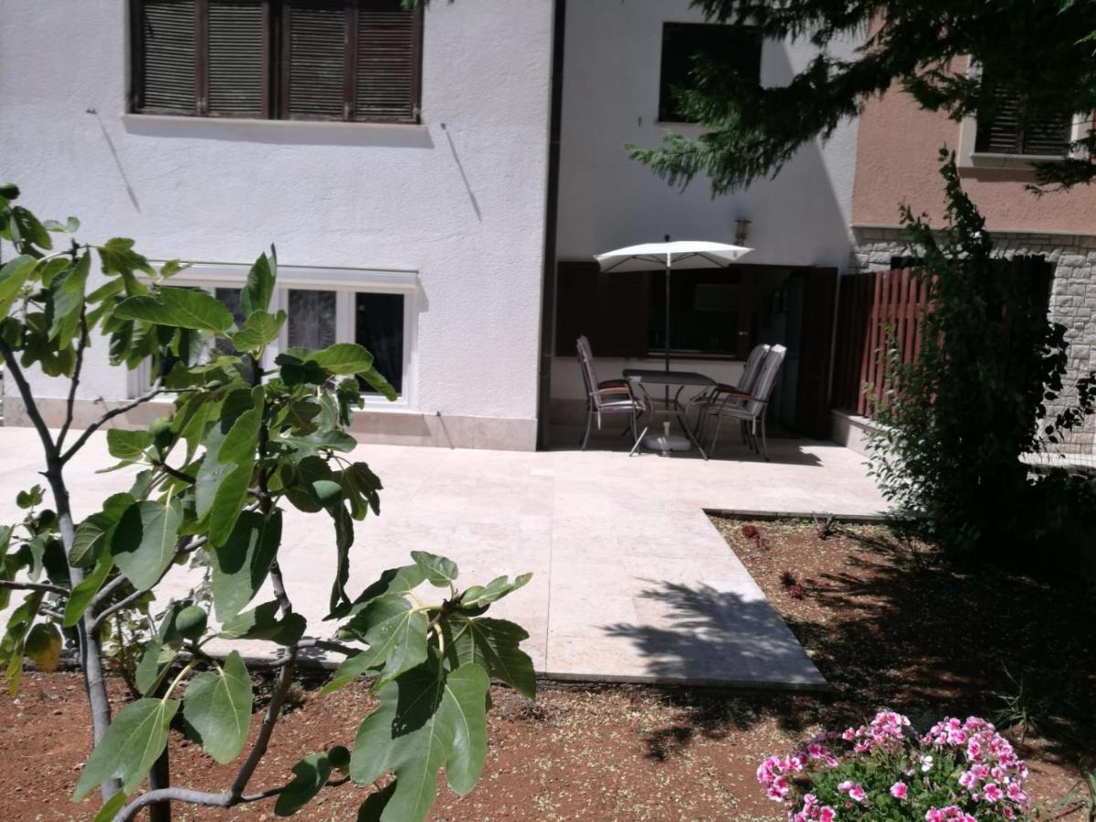 Ferienhaus Bozena Appartment 2 Vrsar Buitenkant foto