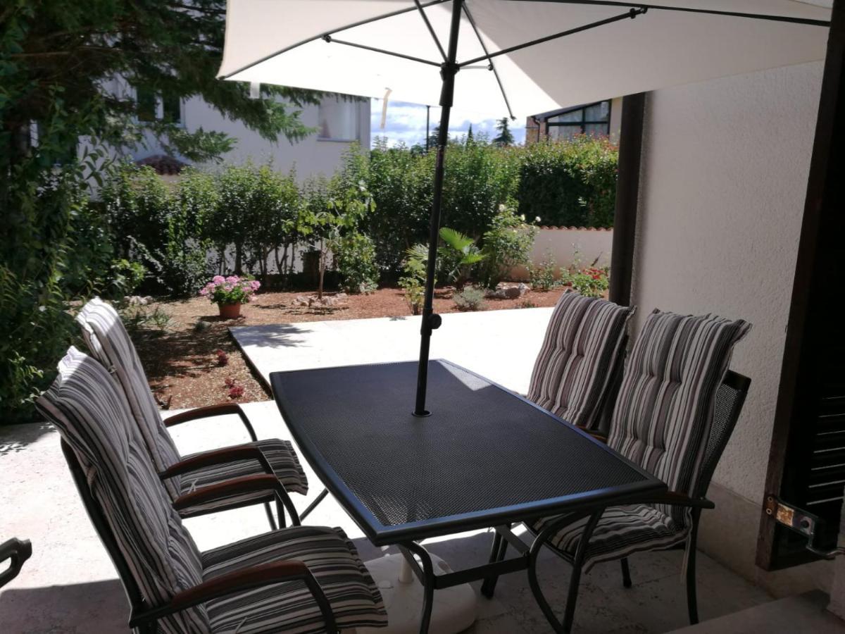 Ferienhaus Bozena Appartment 2 Vrsar Buitenkant foto