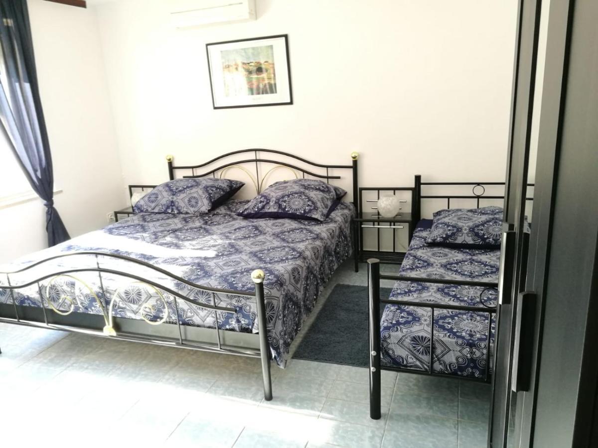Ferienhaus Bozena Appartment 2 Vrsar Buitenkant foto