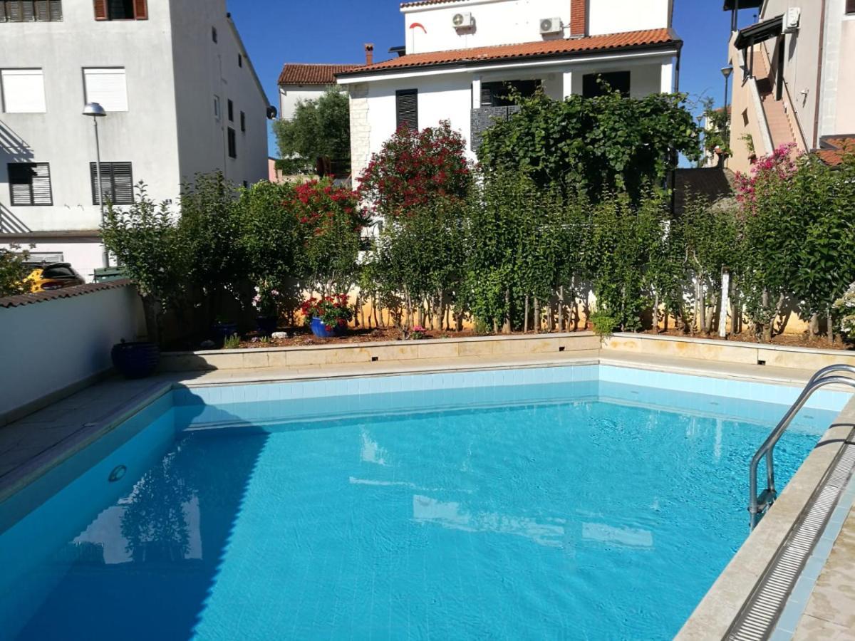 Ferienhaus Bozena Appartment 2 Vrsar Buitenkant foto